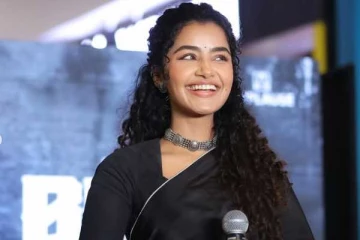 பைசன் பட விழாவில் கருப்புநிற ஆடையில் மின்னும் நடிகை அனுபமா பரமேஸ்வரன்..