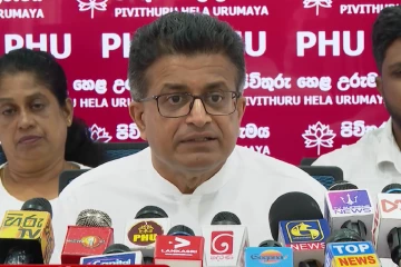 සලේ මහත්තයගේ දුරකථනයේ පරිගණකයේ පාස්වර්ඩ් රහස් පොලිසිය ඉල්ලලා - එහෙම දෙන්න බෑ ඒකේ බුද්ධි තොරතුරු තියෙනවා - සලේ වෙනුවෙන් කට අරින ගම්මන්පිල