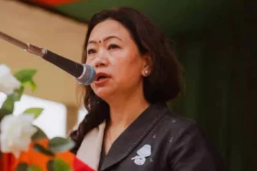 பதவியேற்ற அடுத்த நாளிலே ராஜினாமா செய்த முதலமைச்சர் மனைவி!