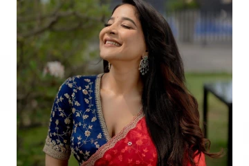 சேலையில் சாக்ஷி அகர்வால் வேற லெவல் கிளாமர் போட்டோஷூட் ஸ்டில்கள்