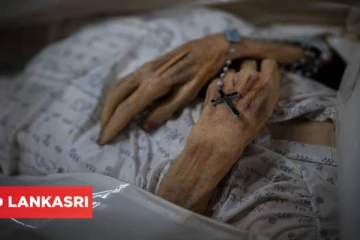 முதியோர் இல்லத்தில் கொரோனாவால் இறந்த பெண்மணி... இரண்டு குடும்பங்களில் குழப்பத்தை உண்டுபண்ணிய ஒரு தவறான செய்தி