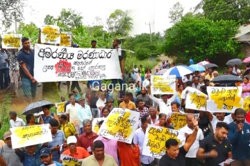 මරණාධාර සමිතියක් උණුසුම් වෙයි..නිලධාරීන් ලක්ෂ 450ක විශාල හොරකමක් කරයි(PHOTOS)