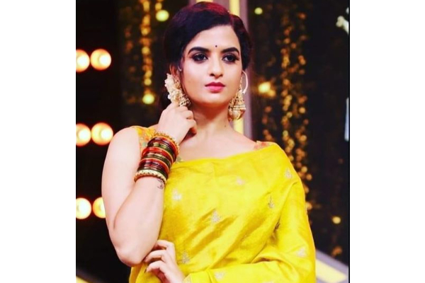 சீரியல் நடிகை ராஷ்மி ஜெயராஜிற்கு குழந்தை பிறந்தது- அவரே போட்ட அழகிய பதிவு | Serial Actress Rashmi Jayaraj Blessed With A Baby