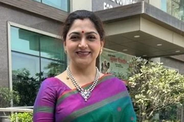 குஷ்புவுக்கு இளம் வயதில் பாலியல் தொல்லை கொடுத்த அப்பா! - அதிர்ச்சி தகவல்