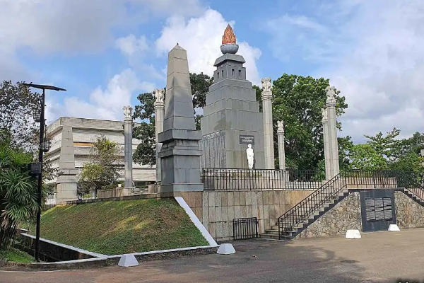 இலங்கைக்கு இந்திய இராணுவத் தளபதி விஜயம் | Indian Army Commander Arrived In Sri Lanka இலங்கைக்கு இந்திய இராணுவத் தளபதி விஜயம் | Indian Army Commander Arrived In Sri Lanka