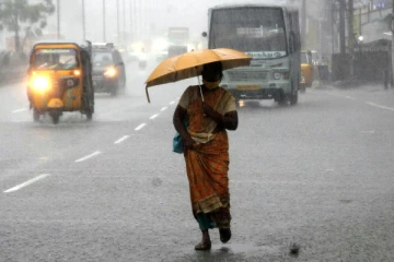 தமிழகத்தில் இடி, மின்னலுடன் கூடிய மழைக்கு வாய்ப்பு - வானிலை ஆய்வு மையம் தகவல்