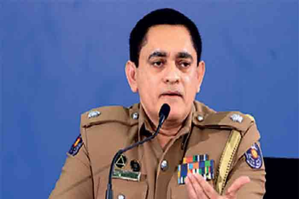 ரி20 உலககிண்ணம் : இந்திய- பாகிஸ்தான் போட்டி : காவல்துறை எடுத்த இறுக்கமான முடிவு | Helmets Knives Bottles Banned India Pakistan Match ரி20 உலககிண்ணம் : இந்திய- பாகிஸ்தான் போட்டி : காவல்துறை எடுத்த இறுக்கமான முடிவு | Helmets Knives Bottles Banned India Pakistan Match