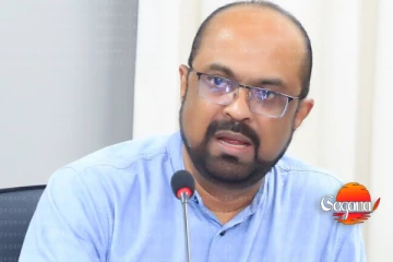 ඇමති රට ඉද්දි ලේකම් දුන්න සේවා දිගුව අහලා කුමාර ඇමතිට මල පනී - ආපු ගමන් අවලංගුයි