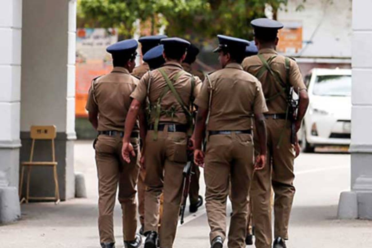 முறைசார்ந்த தேர்தல் இன்றி நிர்வாகத்தை கைப்பற்ற முயலும் என்பிபி குழு! மாத்தறை மருத்துவமனையில் பதற்றம் | A Tense Situation Matara Cooperative Hospital