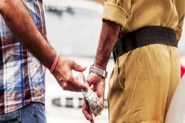 கசிப்பு வியாபாரிகளிடம் கப்பம் பெற்ற இராணுவ புலனாய்வாளர்கள்