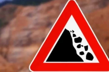 දිස්ත්‍රික්ක 5ක් සඳහා අනතුරු ඇඟවීම් නිවේදන නිකුත් කෙරේ..!