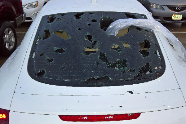 அமெரிக்காவில் பந்தின் அளவுக்கு பெய்த ஆலங்கட்டி மழை! | Tennis Ball Sized Hail In America