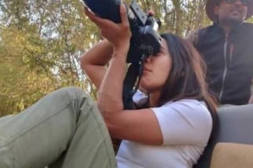 14.8 கிலோ தங்கத்துடன் விமான நிலையத்தில் கைதான பிரபல நடிகை.. பரபரப்பு தகவல்