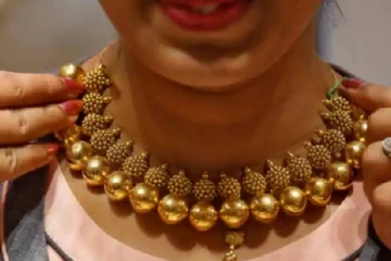 மீண்டும்  ஷாக் கொடுத்த தங்கம் விலை  ; இல்லத்தரசிகள் கவலை