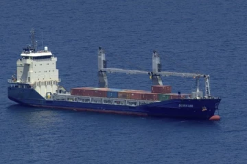 இஸ்ரேலுக்கு ஆயுதங்கள் ஏற்றிச் செல்லும் கப்பல்களுக்கு அனுமதியை மறுக்கிறது ஸ்பெயின்