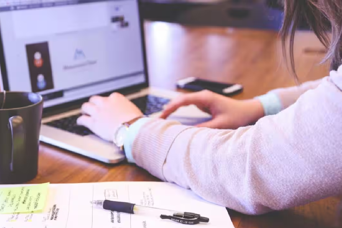 வாரத்தில் நான்கு நாள் வேலை ; இலங்கையில் எடுக்கப்படவுள்ள தீர்மானம் | Four Day Work Week Sri Lanka வாரத்தில் நான்கு நாள் வேலை ; இலங்கையில் எடுக்கப்படவுள்ள தீர்மானம் | Four Day Work Week Sri Lanka