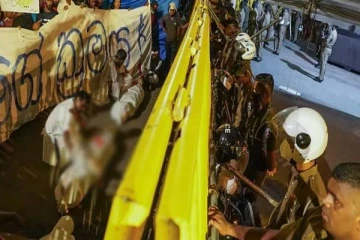 காலி முகத்திடலில் சடலங்கள் போன்ற உருவத்துடன் தீவிரமடையும் போராட்டம்