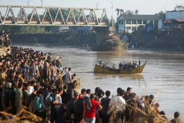 பெருவெள்ளத்தில் தத்தளிக்கும் ஆசிய நாடொன்று... 300 கடந்த இறப்பு எண்ணிக்கை