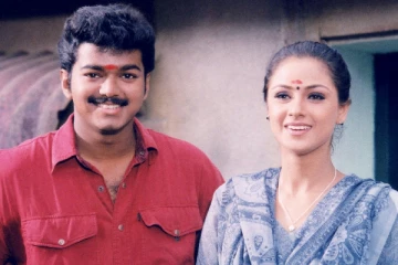 விஜய் சூப்பர்ஹிட் பாடலுக்கு செம குத்தாட்டம் போட்ட நடிகை சிம்ரன்.. வீடியோ பாருங்க