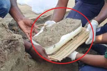 செம்மணியில் மீட்கப்பட்ட சிசுவின் எலும்பு கூட்டு தொகுதி ; நிறுத்தப்பட்ட அகழ்வு பணிகள்