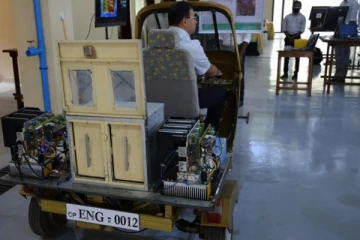 ඉන්ධන ප්‍රශ්නයට ලංකාවේ විශ්වවිද්‍යාලයකින් විසදුමක්..රටටම සුබ ආරංචියක්.(PHOTOS)