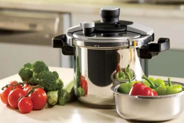 உயிருக்கு உலைவைக்கும் பிரஷர் குக்கர்: தயவுசெய்து சமைக்காதீங்க! பல உண்மைகள் இதோ