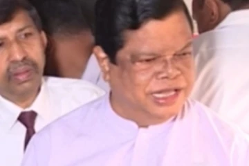 මාකුඹුර ප්‍රදේශයේදී  ඇමති බන්දුලට ජනතා  විරෝධතාවයක් .. (VIDEO)