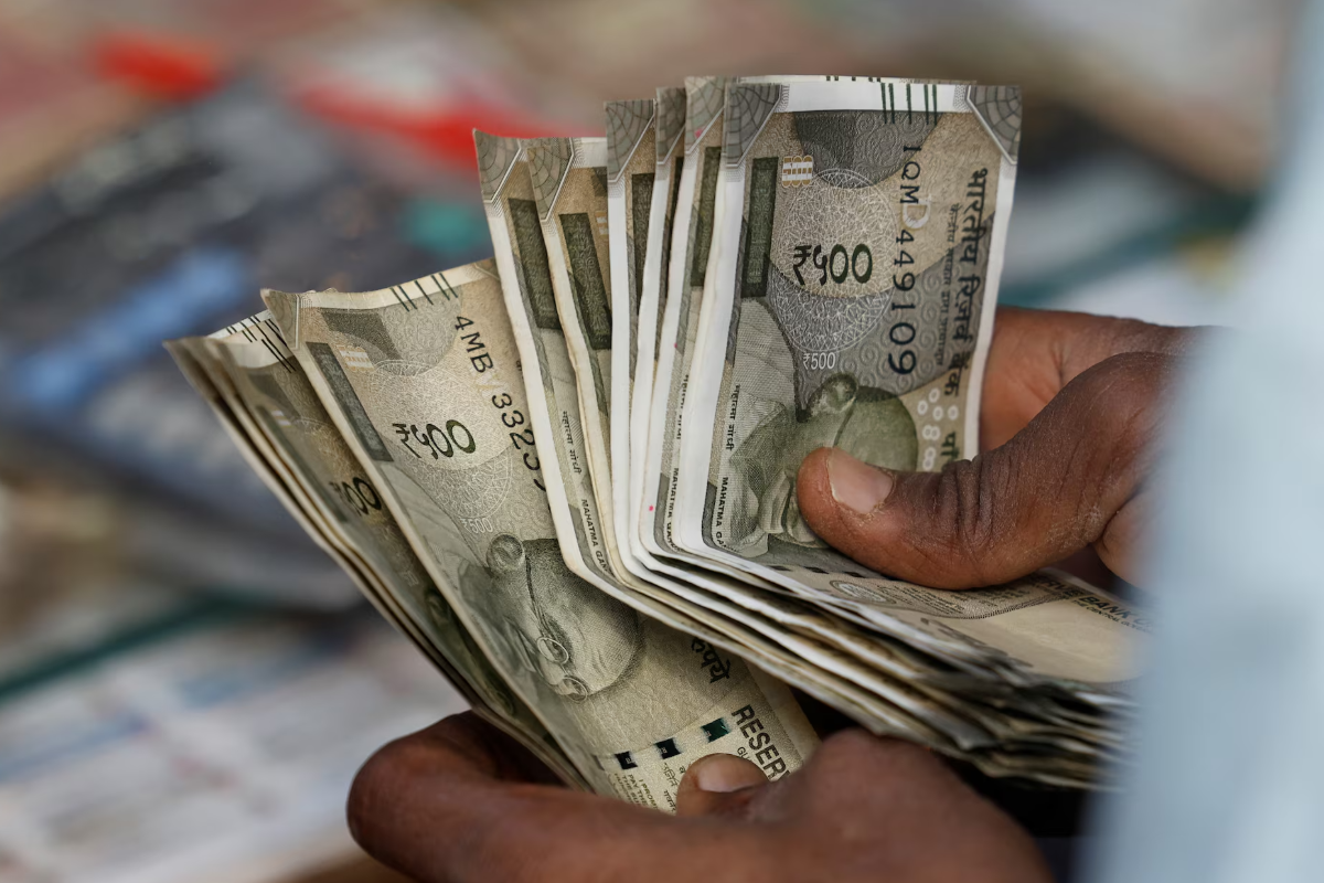 மூத்த குடிமக்கள் சேமிப்புத் திட்டம்.., மாதம் ரூ.17,000 கிடைக்கும் | Post Office Senior Citizen Savings Scheme