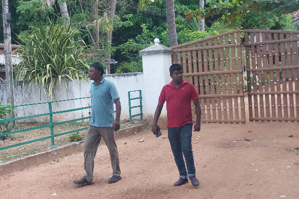 கிளிநொச்சியில் இரண்டு மணிநேரமாக ஊடகவியலலாளர்களிடம் வாக்குமூலம் | Journalists Two Hours Inquary In Kilinochchi