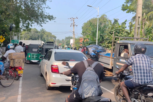 யாழில் கோர விபத்து! ஒருவர் பலி- ஒருவரின் நிலமை கவலைக்கிடம் | Jaffna Puthur Accident One Killed