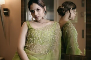 பிக் பாஸ் புகழ் நடிகை ஐஸ்வர்யா தத்தா ட்ரான்ஸ்பரென்ட் சேலையில் போட்டோஷூட்