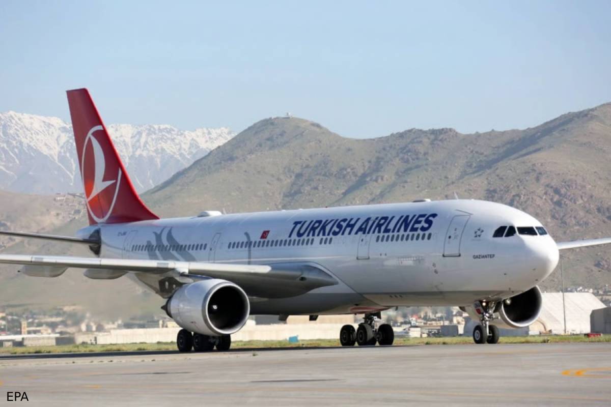 turkish airlines fire while landing in nepal