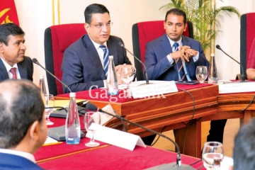 නව ත්‍රස්ත විරෝධී පනත ගැන රාජ්‍ය තාන්ත්‍රිකයන් දැනුවත් කරයි.