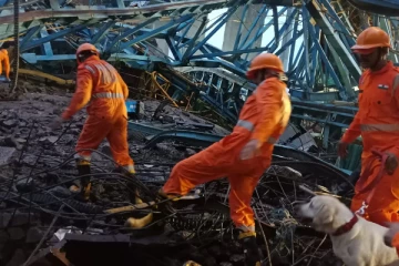 கிரேன் வீழ்ந்து 17 பேர் பரிதாப பலி