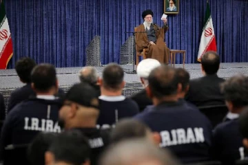 வெறும் கனவு... ட்ரம்பின் கோரிக்கையை நிராகரித்த ஈரானின் காமெனி