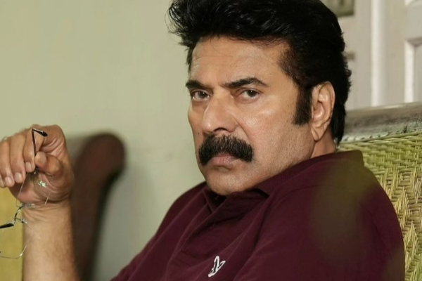 நடிகர் மம்மூட்டியின் உடல்நலன் பாதிப்பு.. முக்கிய விஷயங்களை இழந்துவிட்டார்!! ஆனால் | Mammotty Temporarily Losing Smell And Taste Senses நடிகர் மம்மூட்டியின் உடல்நலன் பாதிப்பு.. முக்கிய விஷயங்களை இழந்துவிட்டார்!! ஆனால் | Mammotty Temporarily Losing Smell And Taste Senses