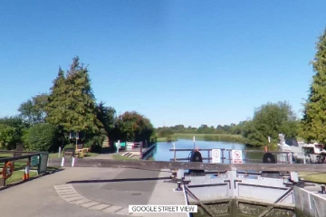 தேம்ஸ் நதியில் படகு வெடிப்பு: 18 மாத குழந்தைக்கு உட்பட பலர் மருத்துவமனையில் அனுமதி!