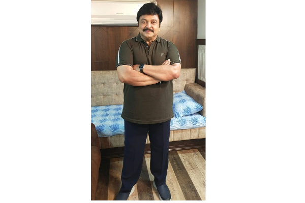 20 கிலோ உடல் எடையை குறைத்து மாஸாக நின்ற பிரபு - வைரல் புகைப்படம் | Cinema Viral News