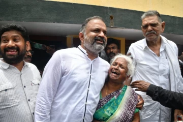 “இனிதான் கொஞ்சம் காற்றை சுவாசிக்க வேண்டும்” -பேரறிவாளன் உருக்கம்