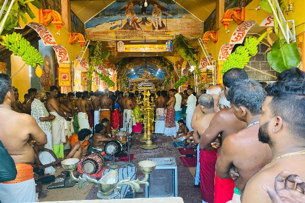கோலாகலமாக ஆரம்பமானது சந்நிதி முருகன் பெருந்திருவிழா! | Jaffna Sannidhi Murugan Festival Begins