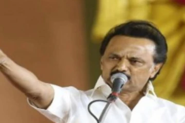 ஸ்டாலின் மேடையில் பேச, தெறித்து சுண்டல் வாங்க சென்ற தொண்டர்கள்.. பரபரப்பை ஏற்படுத்திய பிரச்சாரம்!