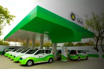 ஓலா ஸ்கூட்டருக்கு அடுத்து களத்தில் இறங்கும் ஓலா எலெக்ட்ரிக் கார்-  ஸ்பெஷல் என்ன? குஷியில் வாடிக்கையாளர்கள்!