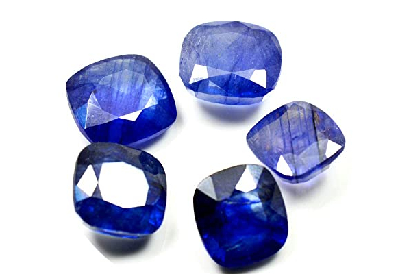 ஒரே குடும்பத்தை சேர்ந்த மூவருக்கு அடித்த அதிஸ்டம்! | Three Members Of The Same Family 5 Blue Gemstones