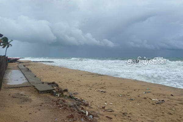 நாட்டில் நிலவும் சீரற்ற காலநிலை! பல பகுதிகள் பாதிப்பு | Bad Weather Sri Lanka நாட்டில் நிலவும் சீரற்ற காலநிலை! பல பகுதிகள் பாதிப்பு | Bad Weather Sri Lanka
