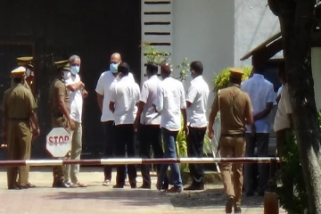 அநுராதபுரம் சிறைச்சாலையில் அரசியல் கைதிகளை சந்தித்த நாடாளுமன்ற உறுப்பினர்கள்