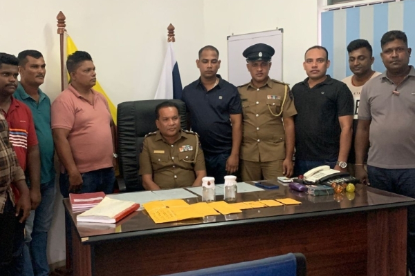 யாழில் பொலிஸார் அதிரடியில் சிக்கிய பலர்! | Many People Caught In Police Action In Jaffna யாழில் பொலிஸார் அதிரடியில் சிக்கிய பலர்! | Many People Caught In Police Action In Jaffna