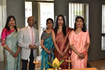 சுவிஸில் தமிழ் எழுத்தாளர் விக்கி நவரட்ணம் எழுதிய நூல்களின் வெளியீடு