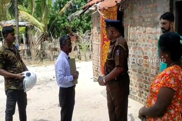 மனைவியை கொலை செய்த கணவன் தலைமறைவு -தமிழர் பகுதியில் சம்பவம் (படங்கள்) | Husband Who Killed His Wife Is Dead