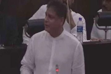 நாடாளுமன்றத்தில் பட்டங்கள் தேவையில்லை; திலித் ஜயவீர