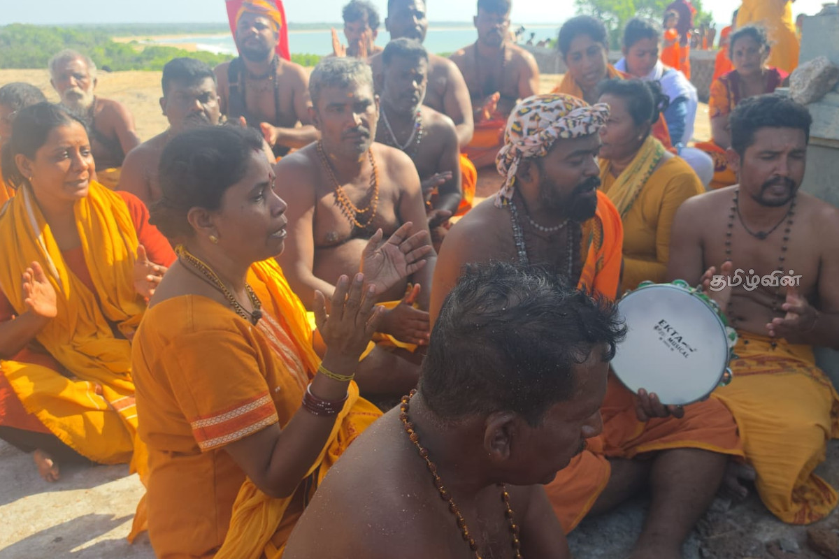 கதிர்காமத்திற்கான காட்டுவழி பாதையாத்திரை இன்று திறந்துவைப்பு | The Forest Trail To Kataragama Opens Today கதிர்காமத்திற்கான காட்டுவழி பாதையாத்திரை இன்று திறந்துவைப்பு | The Forest Trail To Kataragama Opens Today